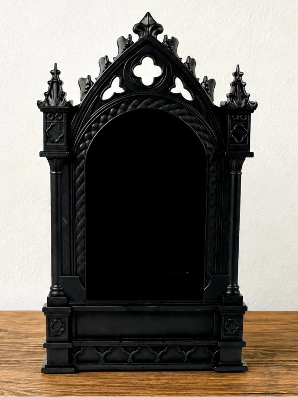 Target Bullseye Playground Halloween Black Gothic Window Display Box